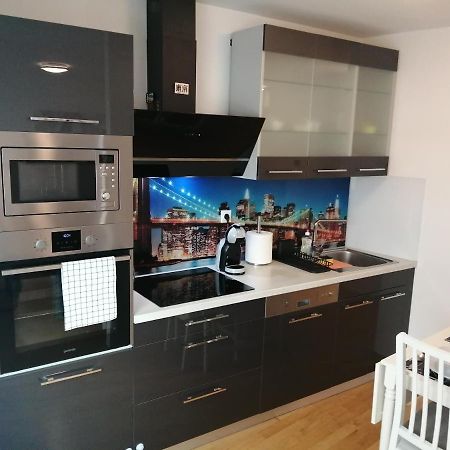 Apartment Tesla เวียนนา ภายนอก รูปภาพ