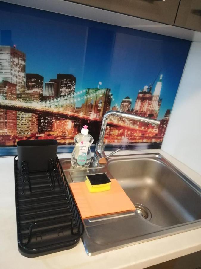 Apartment Tesla เวียนนา ภายนอก รูปภาพ
