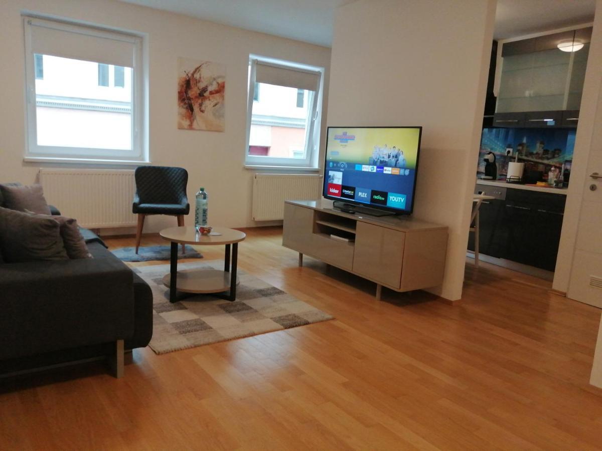 Apartment Tesla เวียนนา ภายนอก รูปภาพ